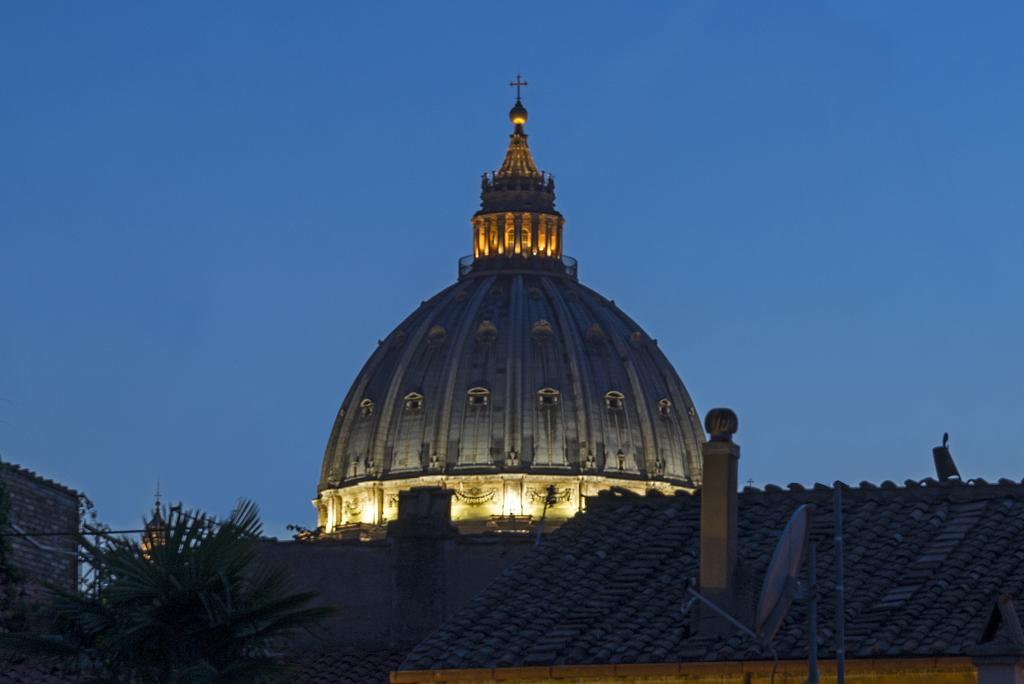 La Porta Rossa Di Borgo - Vatican Luxury Suite Рим Екстериор снимка